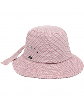 Betmar knotted cloche red